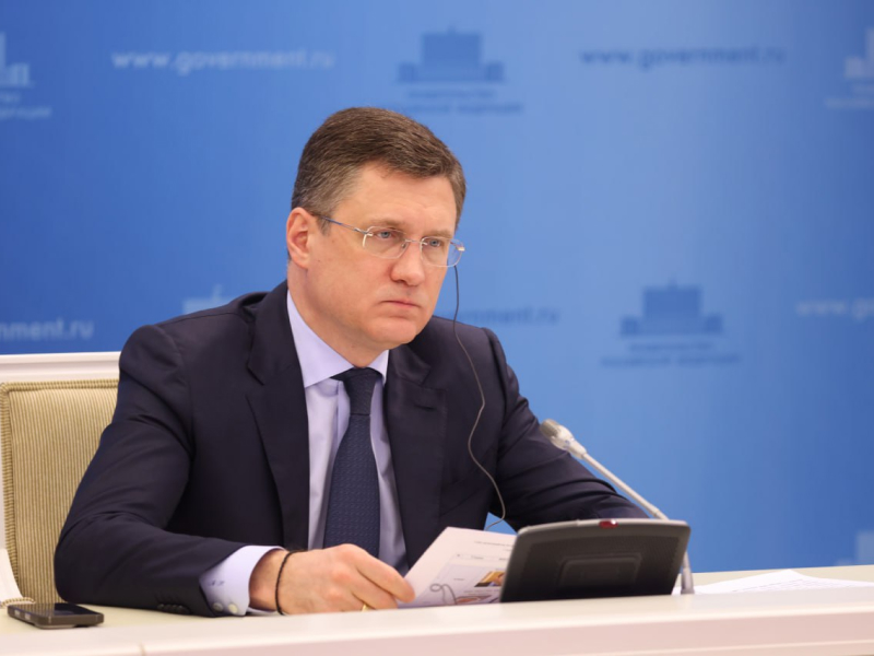 Новак заявил, что России выгодно наращивать нефтедобычу и экспорт при таких ценах